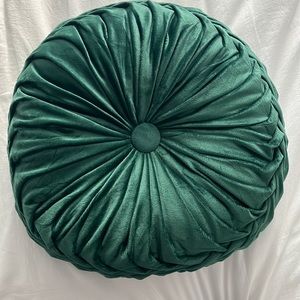 This is a decorative pillow very cute and comfy